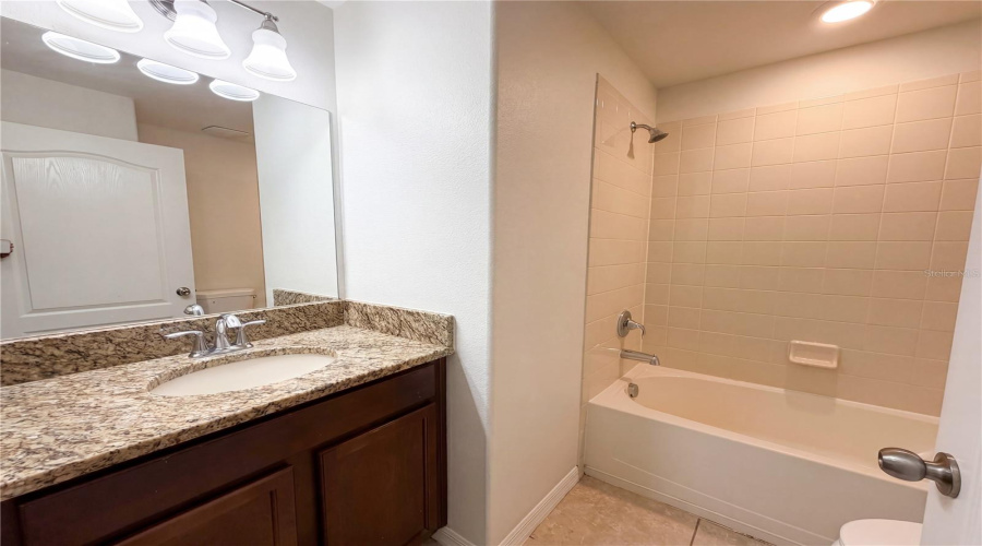 Ruskin, Florida 33570, 3 Bedroom Bedrooms, ,2 Bathroombathrooms,Residential,For Sale,Hawks View,0,Mfro6411951