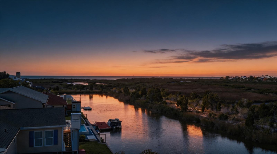 Hernando Beach, Florida 34607, 2 Bedroom Bedrooms, ,2 Bathroombathrooms,Residential,For Sale,Crape Myrtle,0,Mfrtb8485904