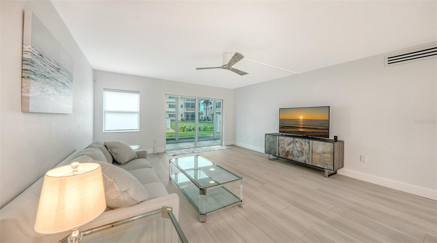 Venice, Florida 34285, 2 Bedroom Bedrooms, ,2 Bathroombathrooms,Residential,For Sale,Tarpon Center,0,Mfra4701884