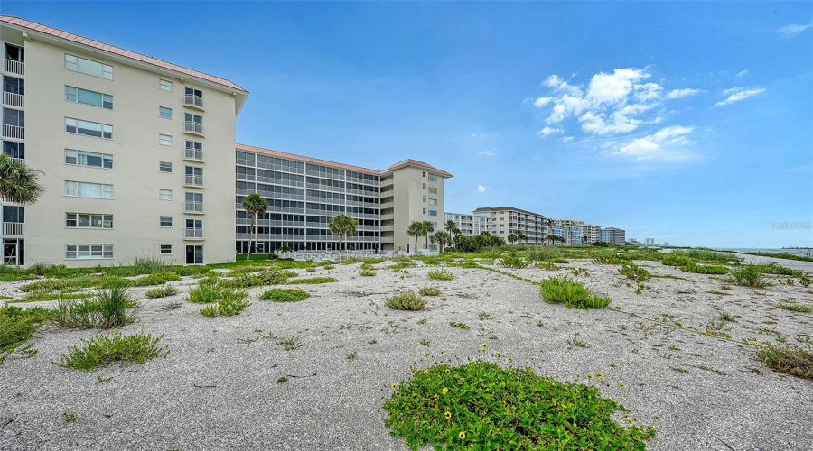 Venice, Florida 34285, 2 Bedroom Bedrooms, ,2 Bathroombathrooms,Residential,For Sale,Tarpon Center,0,Mfra4701884