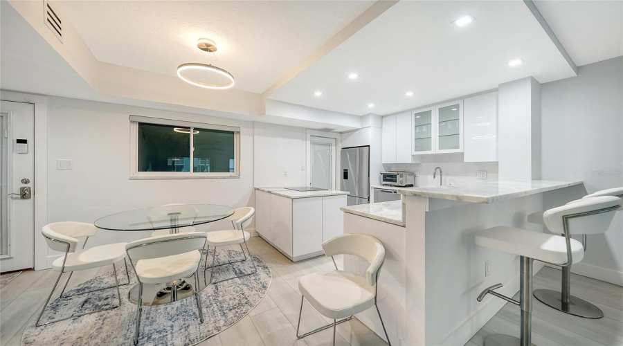 Venice, Florida 34285, 2 Bedroom Bedrooms, ,2 Bathroombathrooms,Residential,For Sale,Tarpon Center,0,Mfra4701884