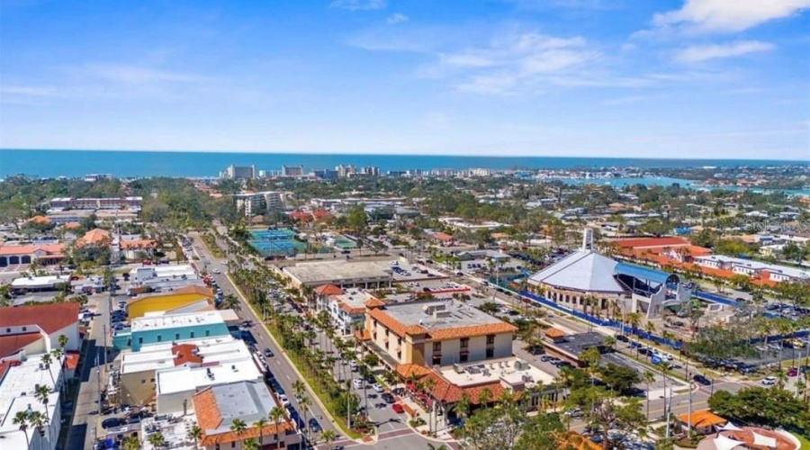 Venice, Florida 34285, 2 Bedroom Bedrooms, ,2 Bathroombathrooms,Residential,For Sale,Tarpon Center,0,Mfra4701884