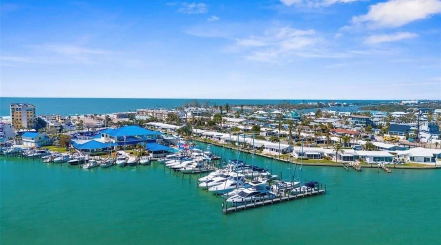 Venice, Florida 34285, 2 Bedroom Bedrooms, ,2 Bathroombathrooms,Residential,For Sale,Tarpon Center,0,Mfra4701884