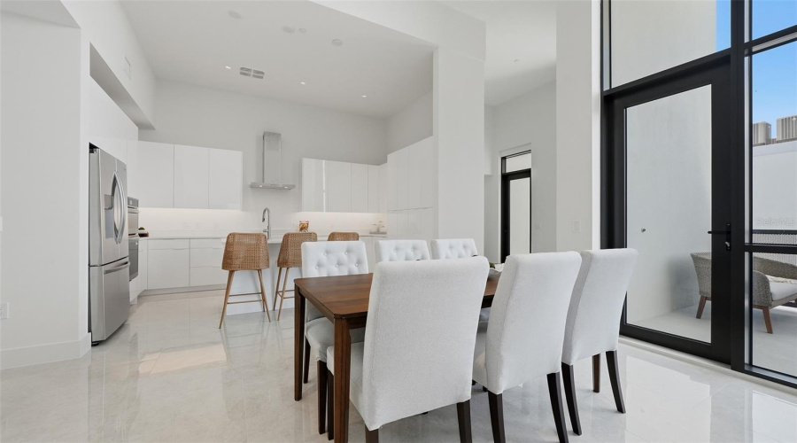 Sarasota, Florida 34236, 3 Bedroom Bedrooms, ,3 Bathroombathrooms,Residential,For Sale,Kumquat,0,Mfra4564386
