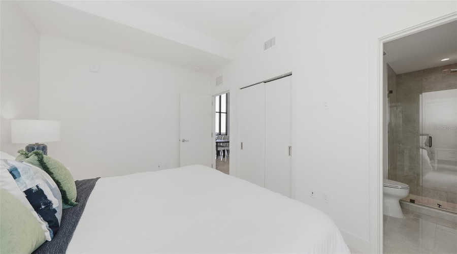 Sarasota, Florida 34236, 3 Bedroom Bedrooms, ,3 Bathroombathrooms,Residential,For Sale,Kumquat,0,Mfra4564386
