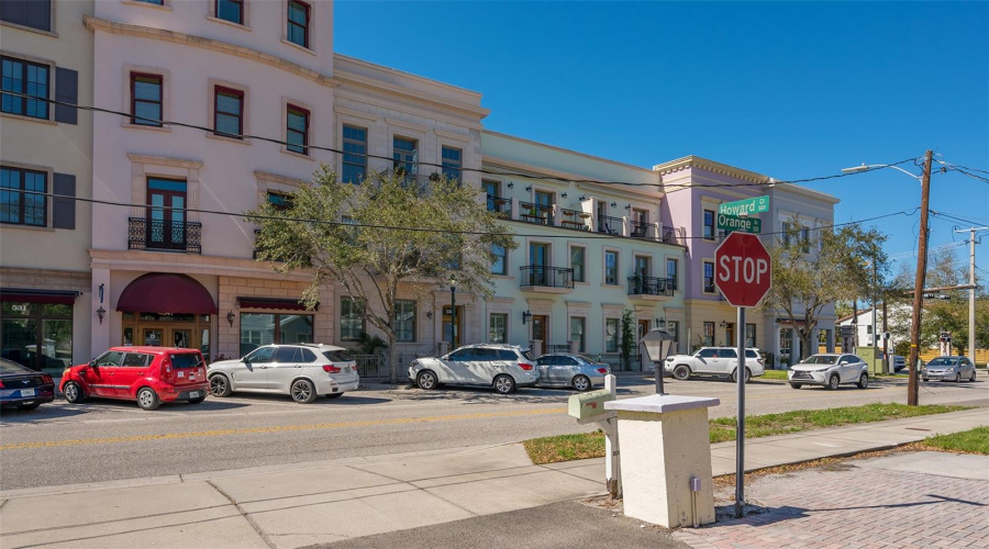 Sarasota, Florida 34236, 3 Bedroom Bedrooms, ,3 Bathroombathrooms,Residential,For Sale,Kumquat,0,Mfra4564386
