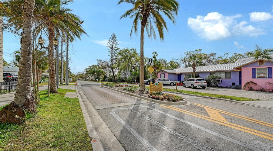 Sarasota, Florida 34236, 3 Bedroom Bedrooms, ,3 Bathroombathrooms,Residential,For Sale,Kumquat,0,Mfra4564386