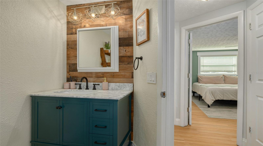 New Port Richey, Florida 34652, 3 Bedroom Bedrooms, ,2 Bathroombathrooms,Residential,For Sale,Overlook,0,Mfrtb8541275