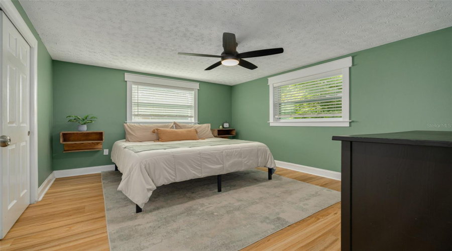 New Port Richey, Florida 34652, 3 Bedroom Bedrooms, ,2 Bathroombathrooms,Residential,For Sale,Overlook,0,Mfrtb8541275