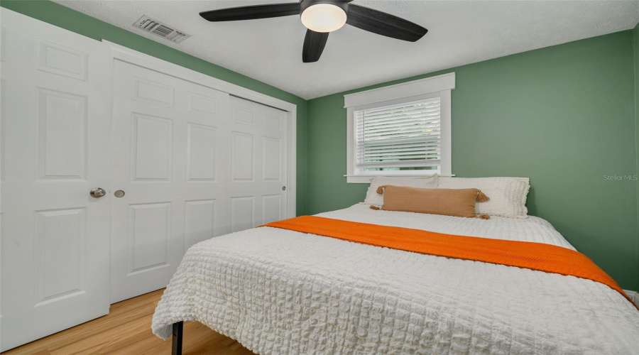 New Port Richey, Florida 34652, 3 Bedroom Bedrooms, ,2 Bathroombathrooms,Residential,For Sale,Overlook,0,Mfrtb8541275