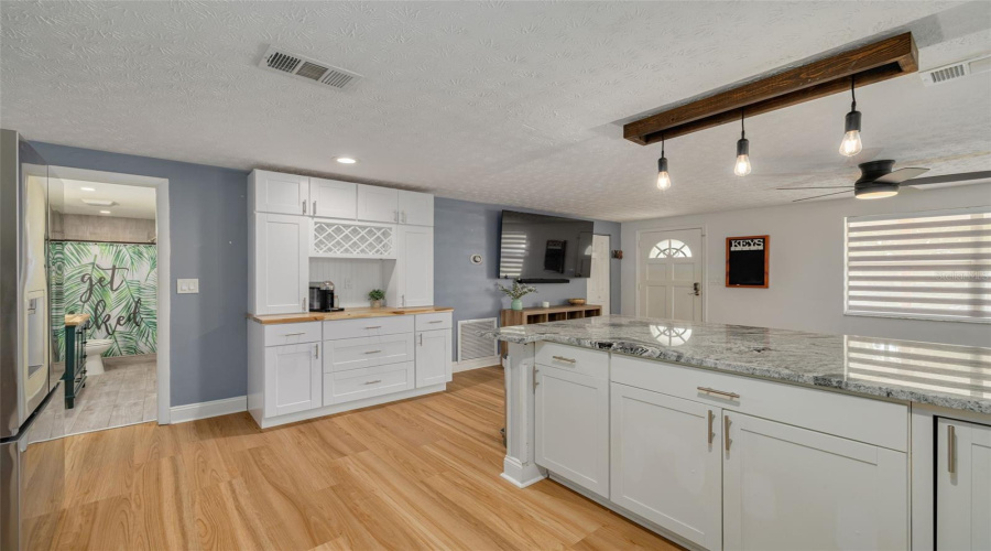 New Port Richey, Florida 34652, 3 Bedroom Bedrooms, ,2 Bathroombathrooms,Residential,For Sale,Overlook,0,Mfrtb8541275