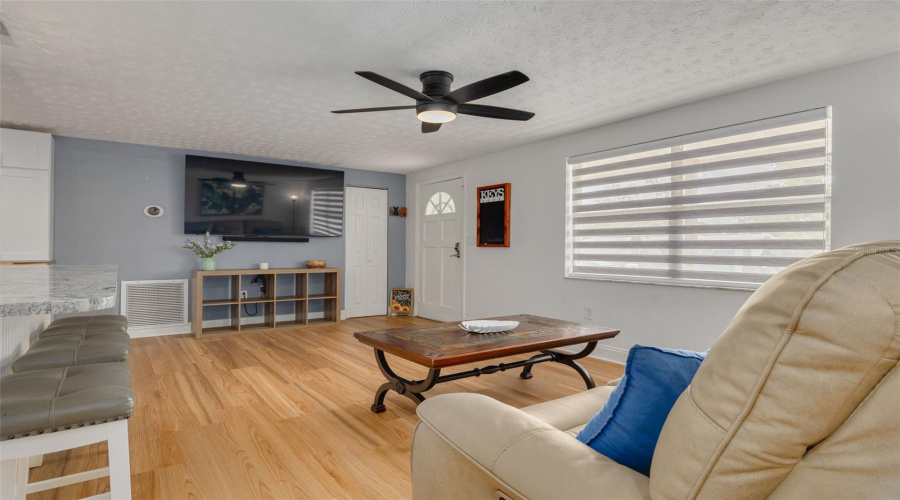 New Port Richey, Florida 34652, 3 Bedroom Bedrooms, ,2 Bathroombathrooms,Residential,For Sale,Overlook,0,Mfrtb8541275