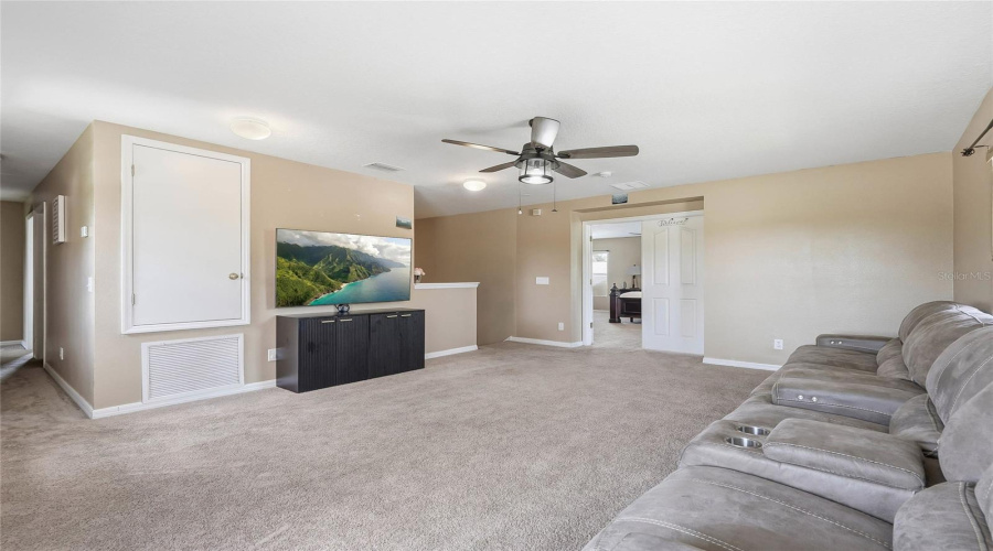 2Nd Floor Loft