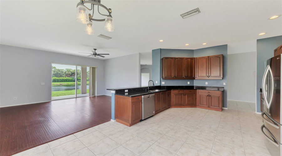 Sarasota, Florida 34238, 4 Bedroom Bedrooms, ,2 Bathroombathrooms,Residential,For Sale,Sturbridge,0,Mfra4702121