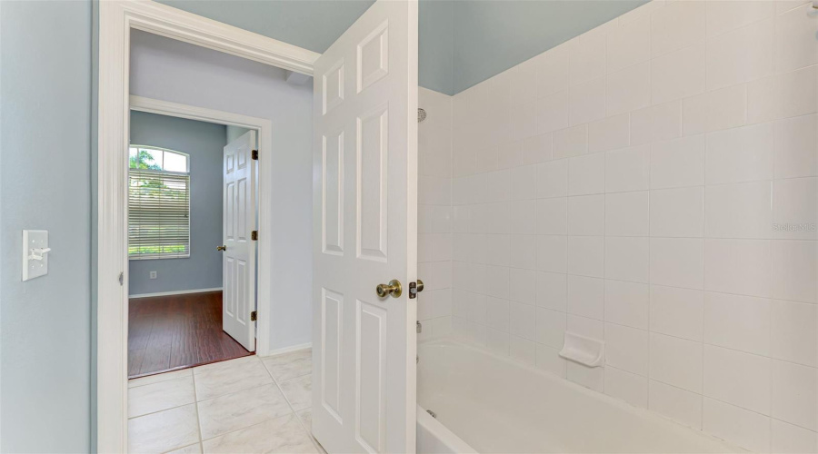 Sarasota, Florida 34238, 4 Bedroom Bedrooms, ,2 Bathroombathrooms,Residential,For Sale,Sturbridge,0,Mfra4702121