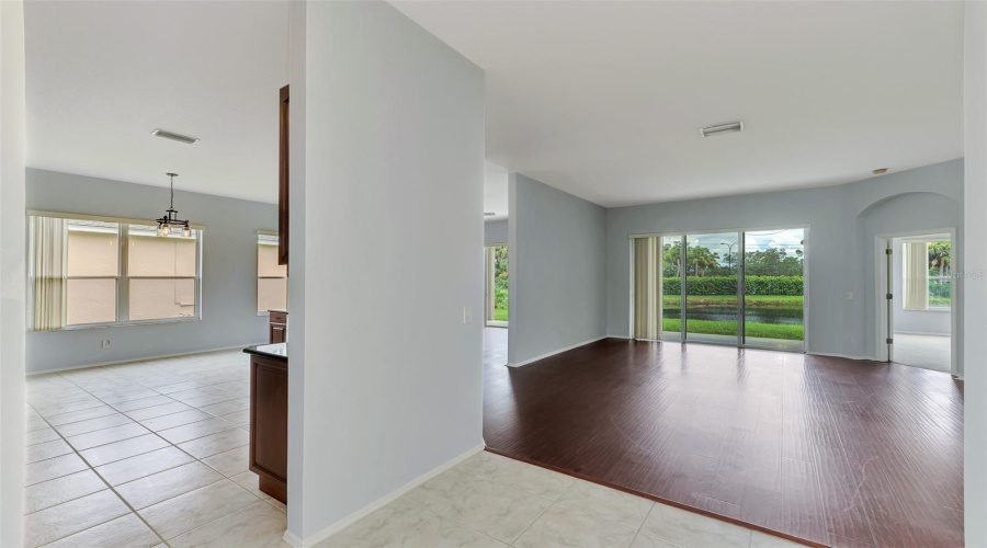 Sarasota, Florida 34238, 4 Bedroom Bedrooms, ,2 Bathroombathrooms,Residential,For Sale,Sturbridge,0,Mfra4702121