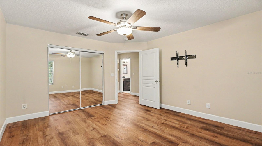 Titusville, Florida 32780, 3 Bedroom Bedrooms, ,2 Bathroombathrooms,Residential,For Sale,Saint Pauls,0,Mfrv4949800