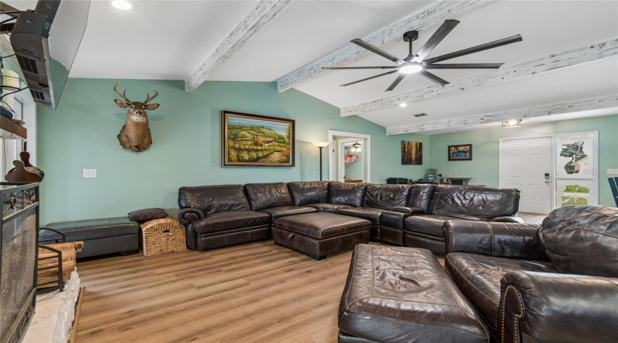 Mulberry, Florida 33860, 4 Bedroom Bedrooms, ,2 Bathroombathrooms,Residential,For Sale,Southwind,0,Mfrw7886535