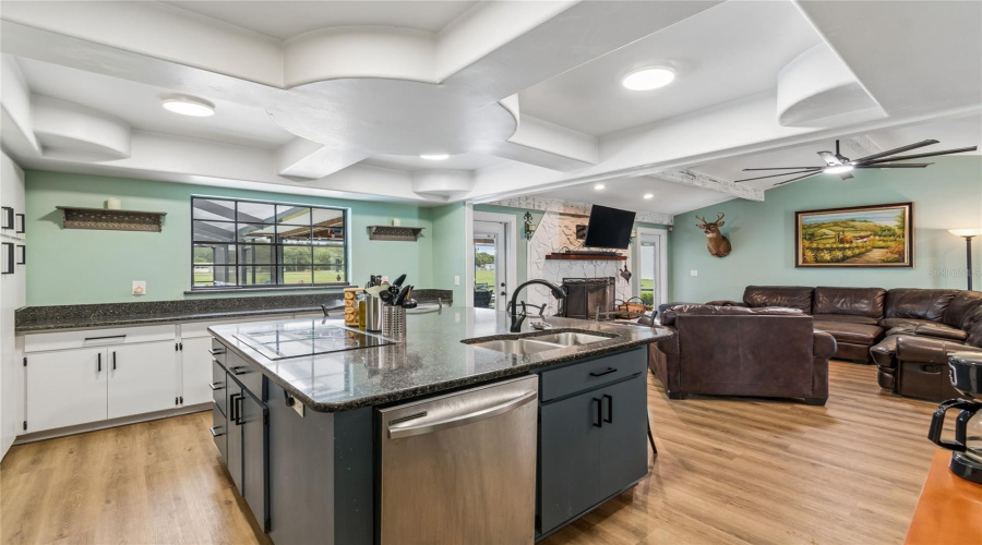 Mulberry, Florida 33860, 4 Bedroom Bedrooms, ,2 Bathroombathrooms,Residential,For Sale,Southwind,0,Mfrw7886535