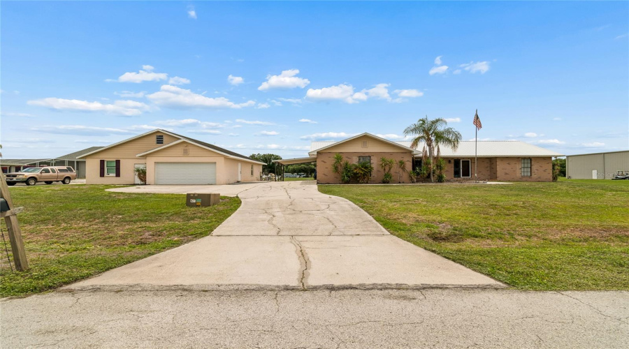 Mulberry, Florida 33860, 4 Bedroom Bedrooms, ,2 Bathroombathrooms,Residential,For Sale,Southwind,0,Mfrw7886535
