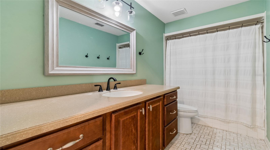Mulberry, Florida 33860, 4 Bedroom Bedrooms, ,2 Bathroombathrooms,Residential,For Sale,Southwind,0,Mfrw7886535