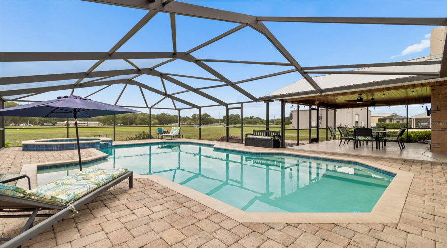 Mulberry, Florida 33860, 4 Bedroom Bedrooms, ,2 Bathroombathrooms,Residential,For Sale,Southwind,0,Mfrw7886535
