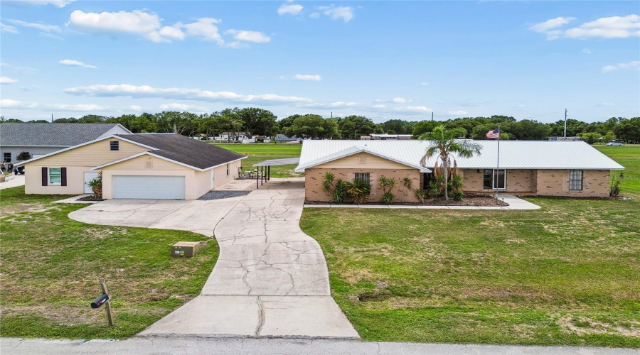 Mulberry, Florida 33860, 4 Bedroom Bedrooms, ,2 Bathroombathrooms,Residential,For Sale,Southwind,0,Mfrw7886535