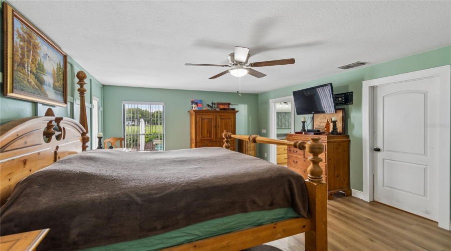 Mulberry, Florida 33860, 4 Bedroom Bedrooms, ,2 Bathroombathrooms,Residential,For Sale,Southwind,0,Mfrw7886535