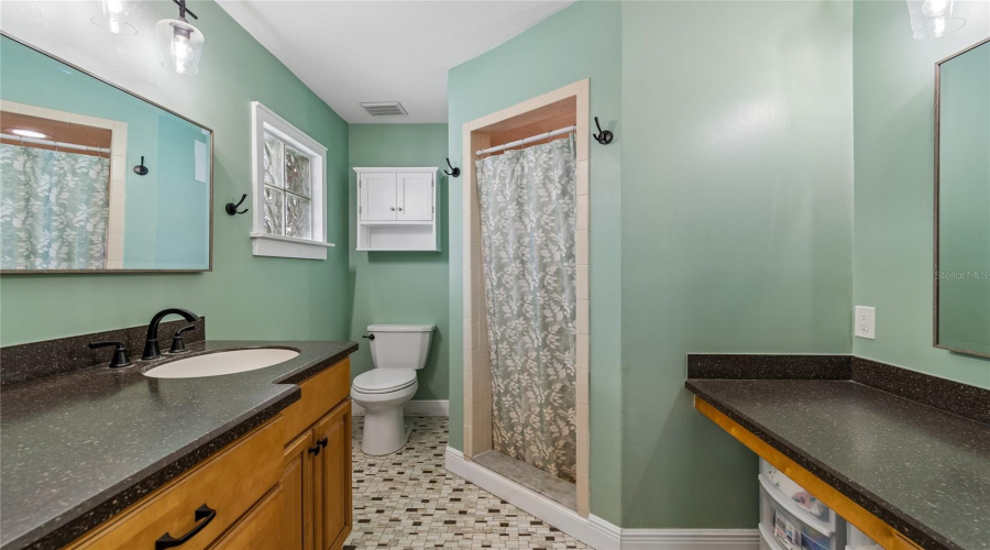 Mulberry, Florida 33860, 4 Bedroom Bedrooms, ,2 Bathroombathrooms,Residential,For Sale,Southwind,0,Mfrw7886535
