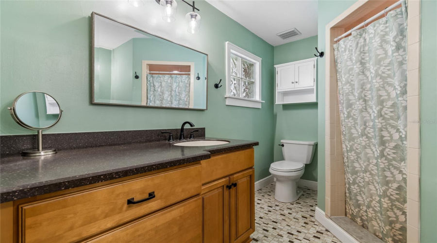 Mulberry, Florida 33860, 4 Bedroom Bedrooms, ,2 Bathroombathrooms,Residential,For Sale,Southwind,0,Mfrw7886535