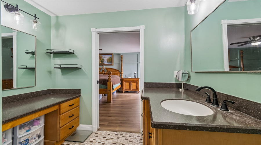 Mulberry, Florida 33860, 4 Bedroom Bedrooms, ,2 Bathroombathrooms,Residential,For Sale,Southwind,0,Mfrw7886535