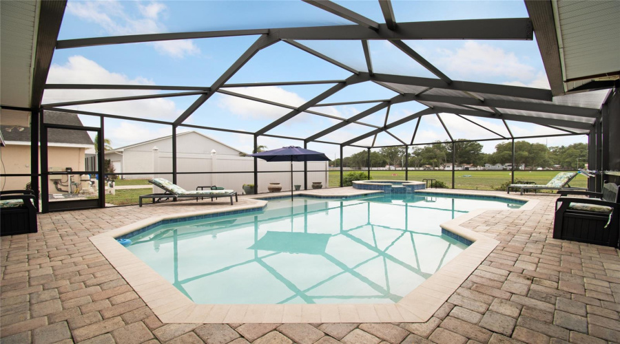 Mulberry, Florida 33860, 4 Bedroom Bedrooms, ,2 Bathroombathrooms,Residential,For Sale,Southwind,0,Mfrw7886535