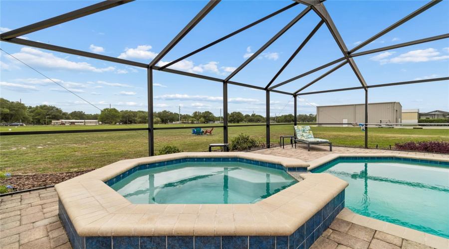 Mulberry, Florida 33860, 4 Bedroom Bedrooms, ,2 Bathroombathrooms,Residential,For Sale,Southwind,0,Mfrw7886535