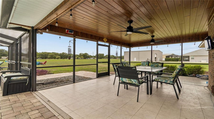 Mulberry, Florida 33860, 4 Bedroom Bedrooms, ,2 Bathroombathrooms,Residential,For Sale,Southwind,0,Mfrw7886535