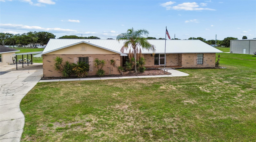 Mulberry, Florida 33860, 4 Bedroom Bedrooms, ,2 Bathroombathrooms,Residential,For Sale,Southwind,0,Mfrw7886535
