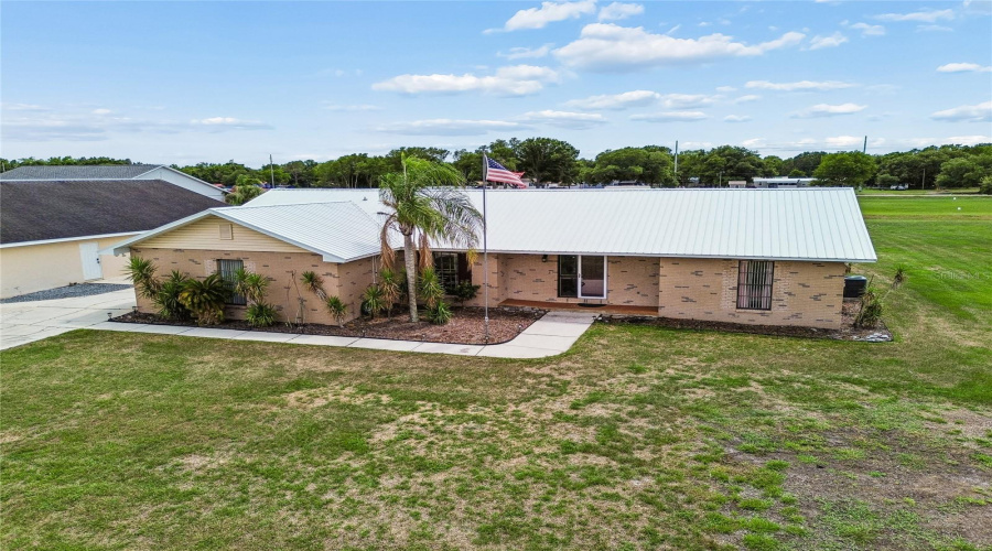 Mulberry, Florida 33860, 4 Bedroom Bedrooms, ,2 Bathroombathrooms,Residential,For Sale,Southwind,0,Mfrw7886535