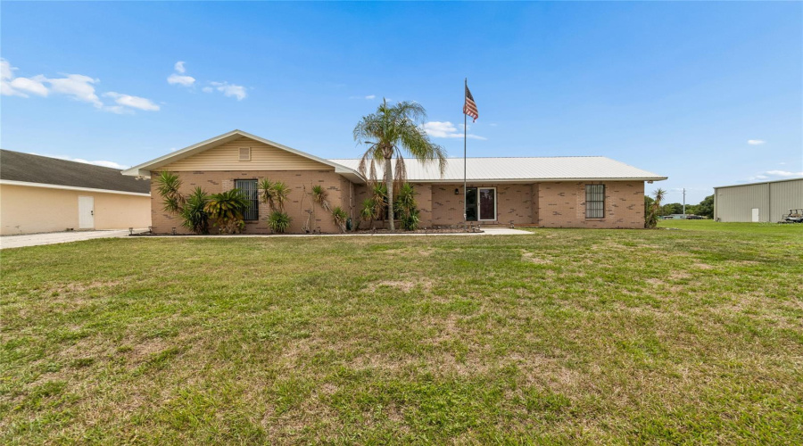 Mulberry, Florida 33860, 4 Bedroom Bedrooms, ,2 Bathroombathrooms,Residential,For Sale,Southwind,0,Mfrw7886535