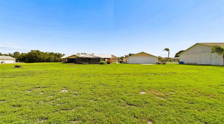 Mulberry, Florida 33860, 4 Bedroom Bedrooms, ,2 Bathroombathrooms,Residential,For Sale,Southwind,0,Mfrw7886535