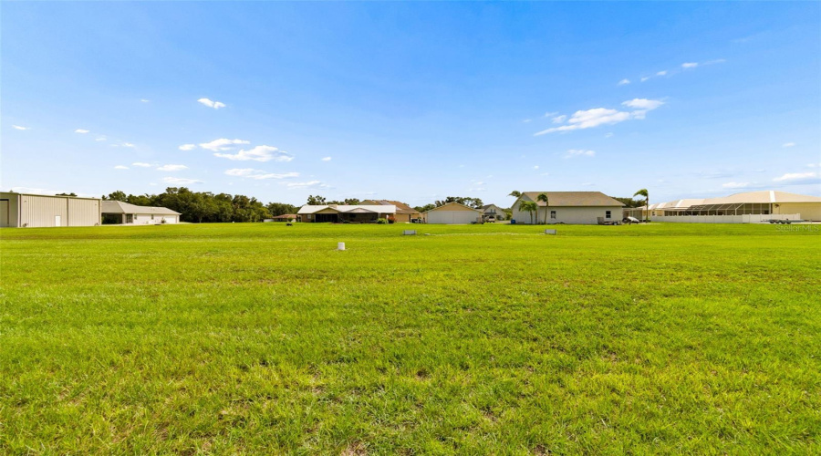 Mulberry, Florida 33860, 4 Bedroom Bedrooms, ,2 Bathroombathrooms,Residential,For Sale,Southwind,0,Mfrw7886535