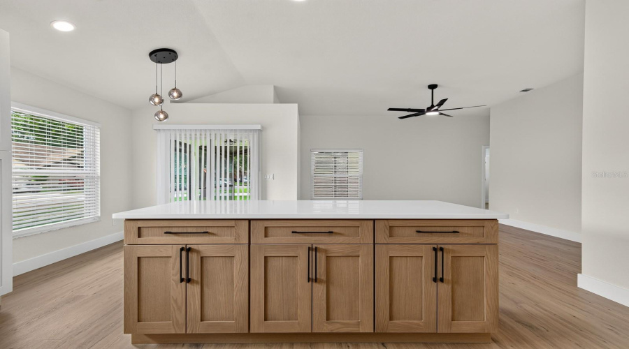 Tampa, Florida 33615, 3 Bedroom Bedrooms, ,2 Bathroombathrooms,Residential,For Sale,Marbella Creek,0,Mfrtb8541416