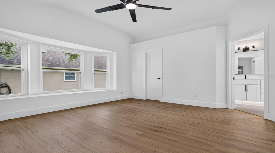 Tampa, Florida 33615, 3 Bedroom Bedrooms, ,2 Bathroombathrooms,Residential,For Sale,Marbella Creek,0,Mfrtb8541416