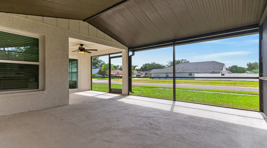 Tampa, Florida 33615, 3 Bedroom Bedrooms, ,2 Bathroombathrooms,Residential,For Sale,Marbella Creek,0,Mfrtb8541416