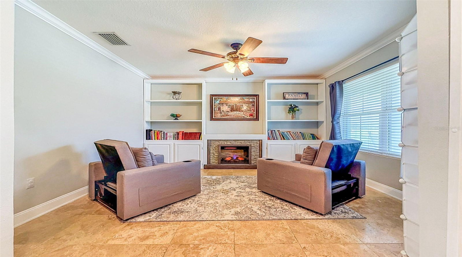 Spring Hill, Florida 34609, 5 Bedroom Bedrooms, ,2 Bathroombathrooms,Residential,For Sale,Hartford Heights,0,Mfrtb8517441