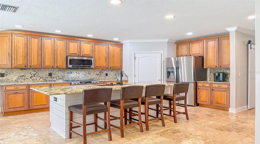 Spring Hill, Florida 34609, 5 Bedroom Bedrooms, ,2 Bathroombathrooms,Residential,For Sale,Hartford Heights,0,Mfrtb8517441