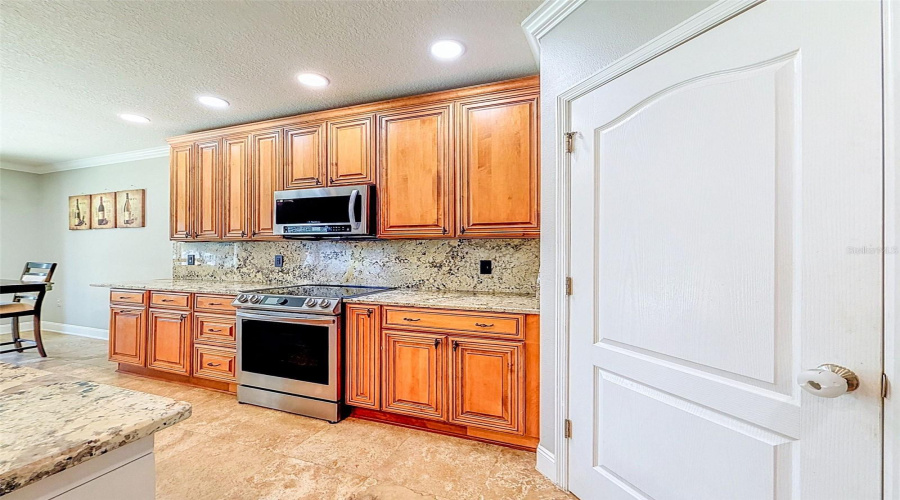 Spring Hill, Florida 34609, 5 Bedroom Bedrooms, ,2 Bathroombathrooms,Residential,For Sale,Hartford Heights,0,Mfrtb8517441