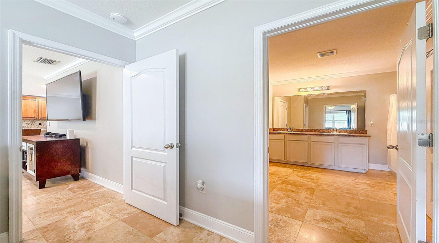 Spring Hill, Florida 34609, 5 Bedroom Bedrooms, ,2 Bathroombathrooms,Residential,For Sale,Hartford Heights,0,Mfrtb8517441