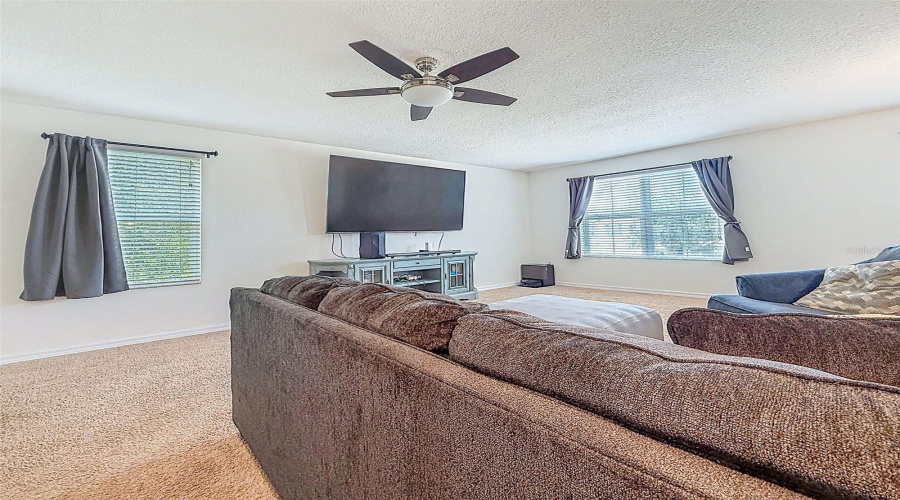 Spring Hill, Florida 34609, 5 Bedroom Bedrooms, ,2 Bathroombathrooms,Residential,For Sale,Hartford Heights,0,Mfrtb8517441