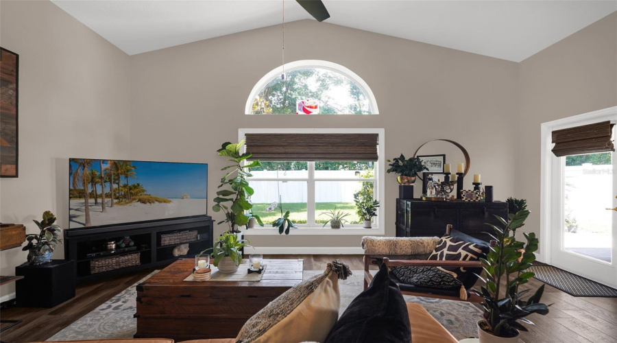 Casselberry, Florida 32707, 3 Bedroom Bedrooms, ,2 Bathroombathrooms,Residential,For Sale,Waukon,0,Mfro6416181