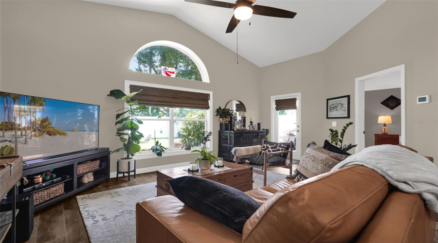 Casselberry, Florida 32707, 3 Bedroom Bedrooms, ,2 Bathroombathrooms,Residential,For Sale,Waukon,0,Mfro6416181