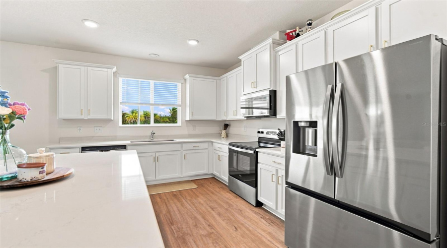 Land O Lakes, Florida 34638, 4 Bedroom Bedrooms, ,2 Bathroombathrooms,Residential,For Sale,Burning Opal,0,Mfrtb8537283